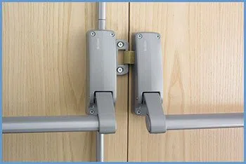 State Locksmith Services Flossmoor, IL 708-297-9150 - 8-push-bars